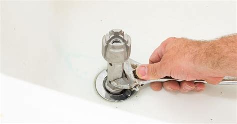 my bathtub is leaking underneath|6 Easy Steps to Eliminate Bathtub Drain Leaking